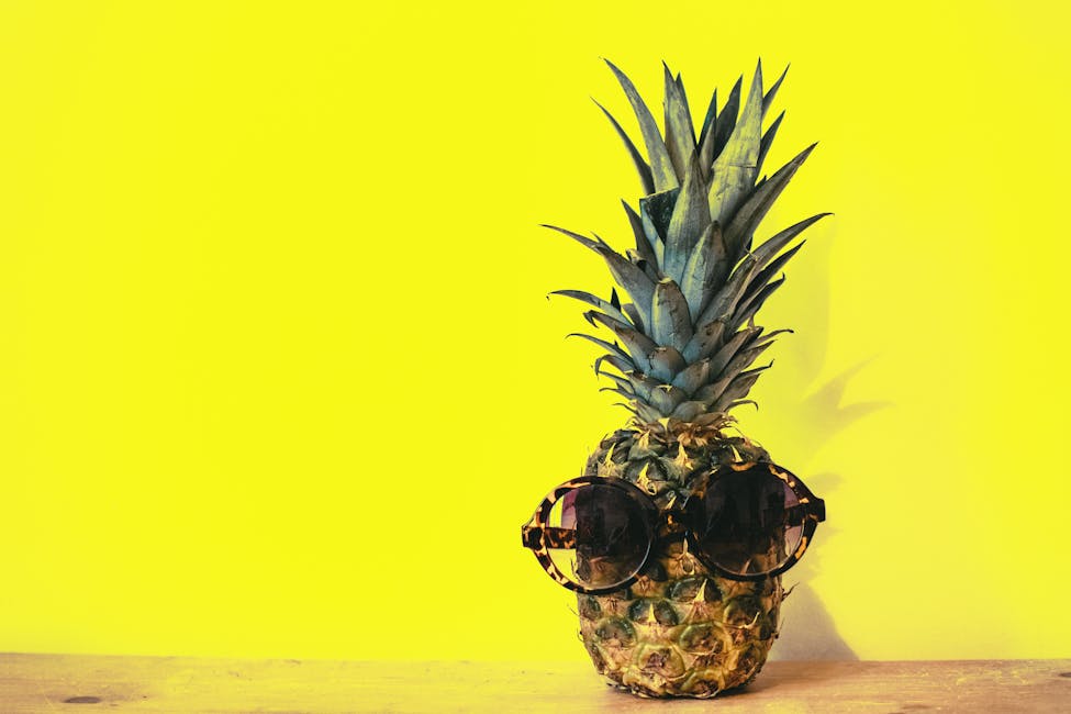 Ananas avec des lunettes de soleil