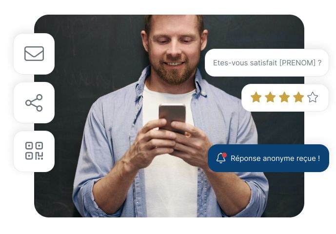 Homme souriant devant son téléphone, en train de répondre à un questionnaire, format mobile.